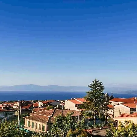 Natural House Holiday home Briatico